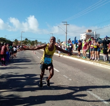 Atleta de Lauro de Freitas se prepara para disputar a São Silvestre