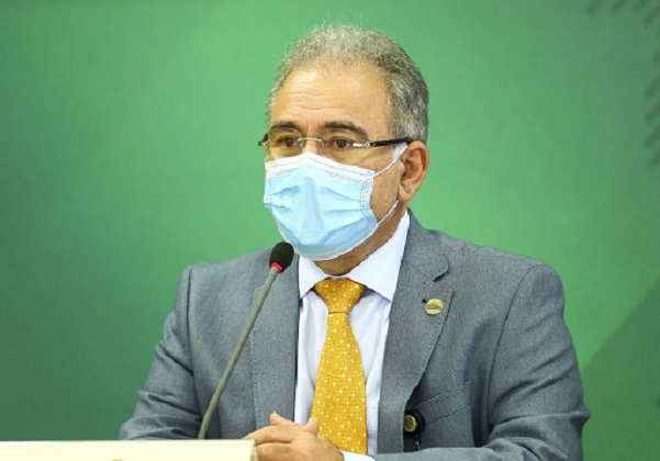 Sindicato de médicos e associação de imprensa pedem afastamento de Queiroga