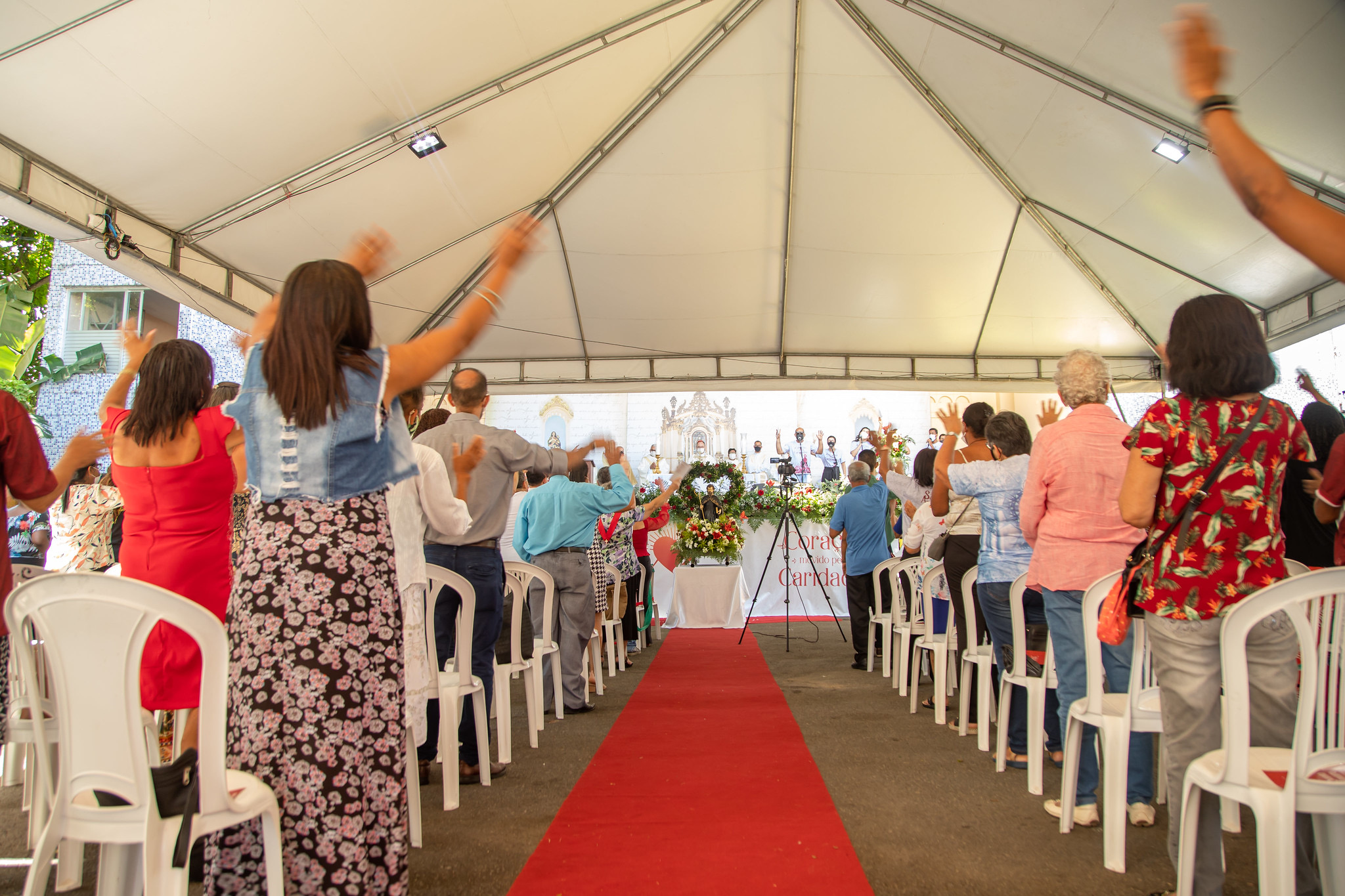 Missa Solene celebra o padroeiro de Lauro de Freitas e renova o espírito de caridade da população