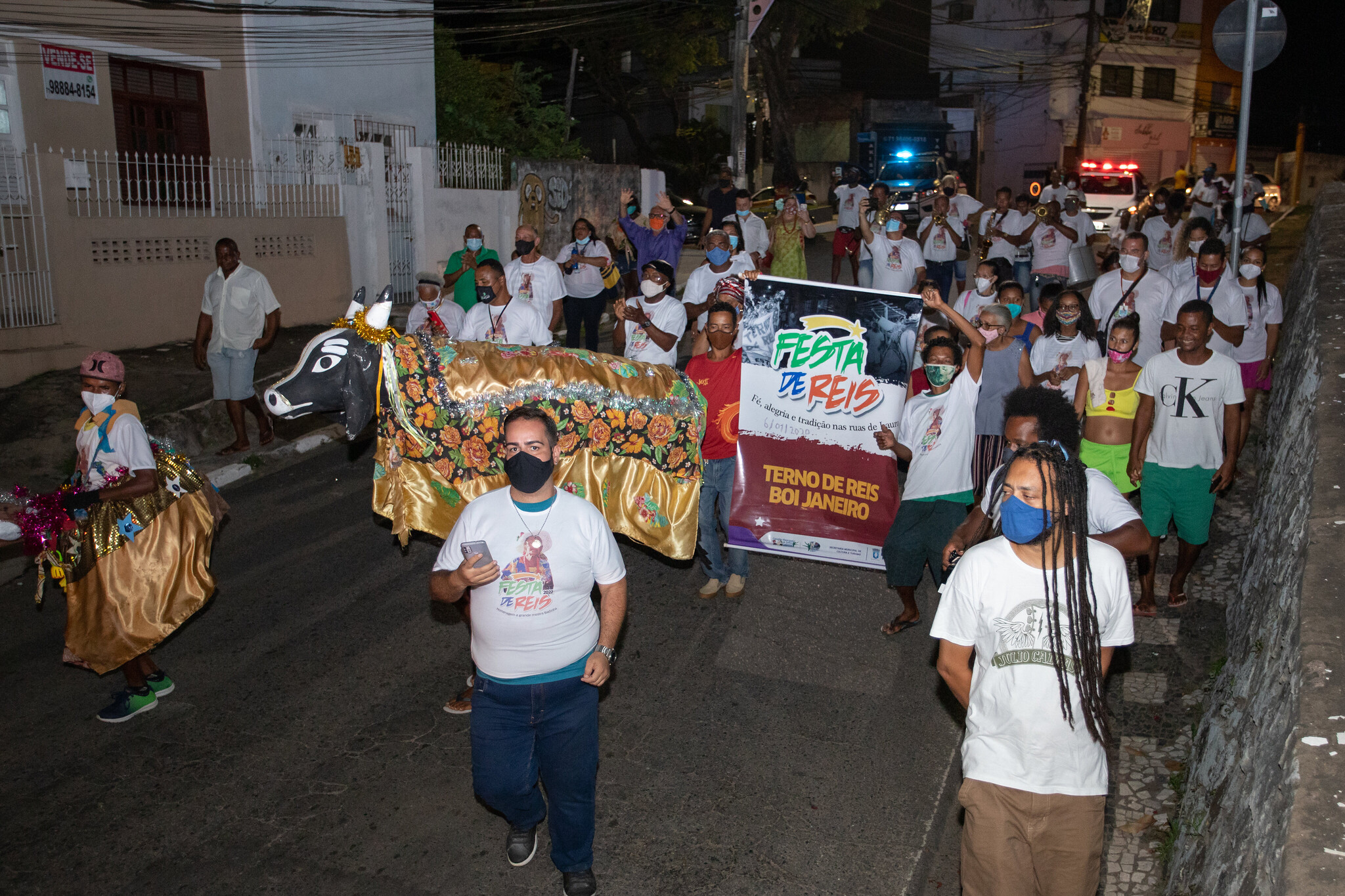  Tradição há mais de 30 anos, a Festa de Reis animou o Centro de Lauro de Freitas nesta quinta-feira (6). Em Portão, desfile sai nesta sexta (7)