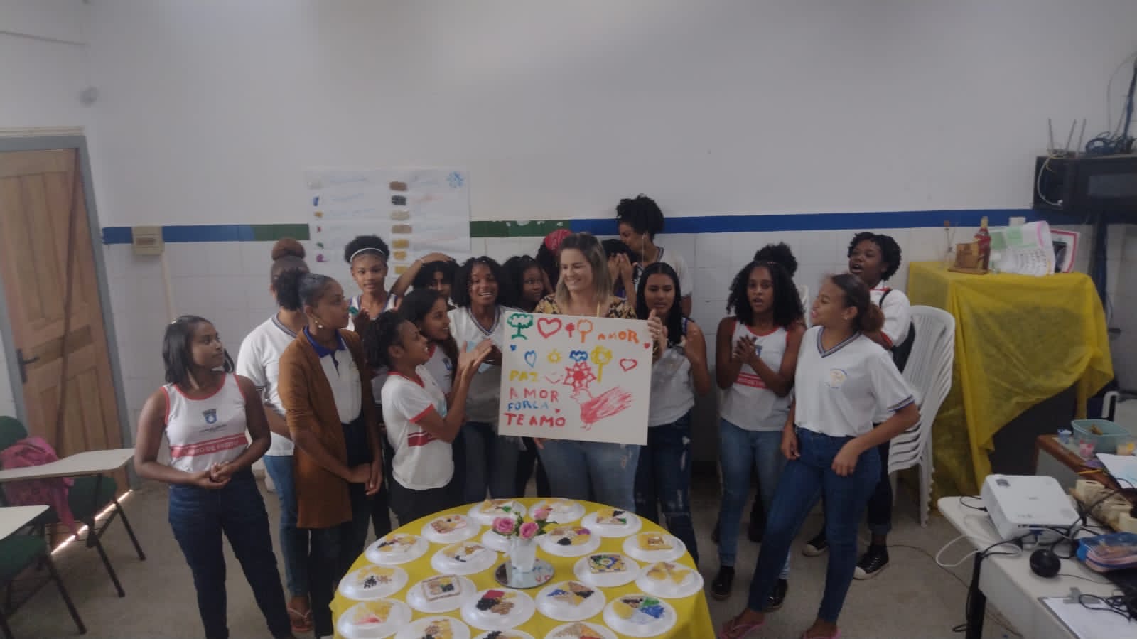  Em Lauro de Freitas, estudantes da Escola Municipal Dois de Julho aprendem a lidar com os sentimentos