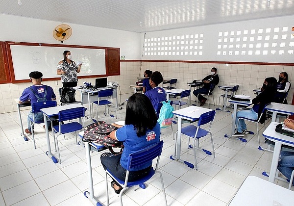  Começam segunda-feira as aulas na rede estadual de ensino