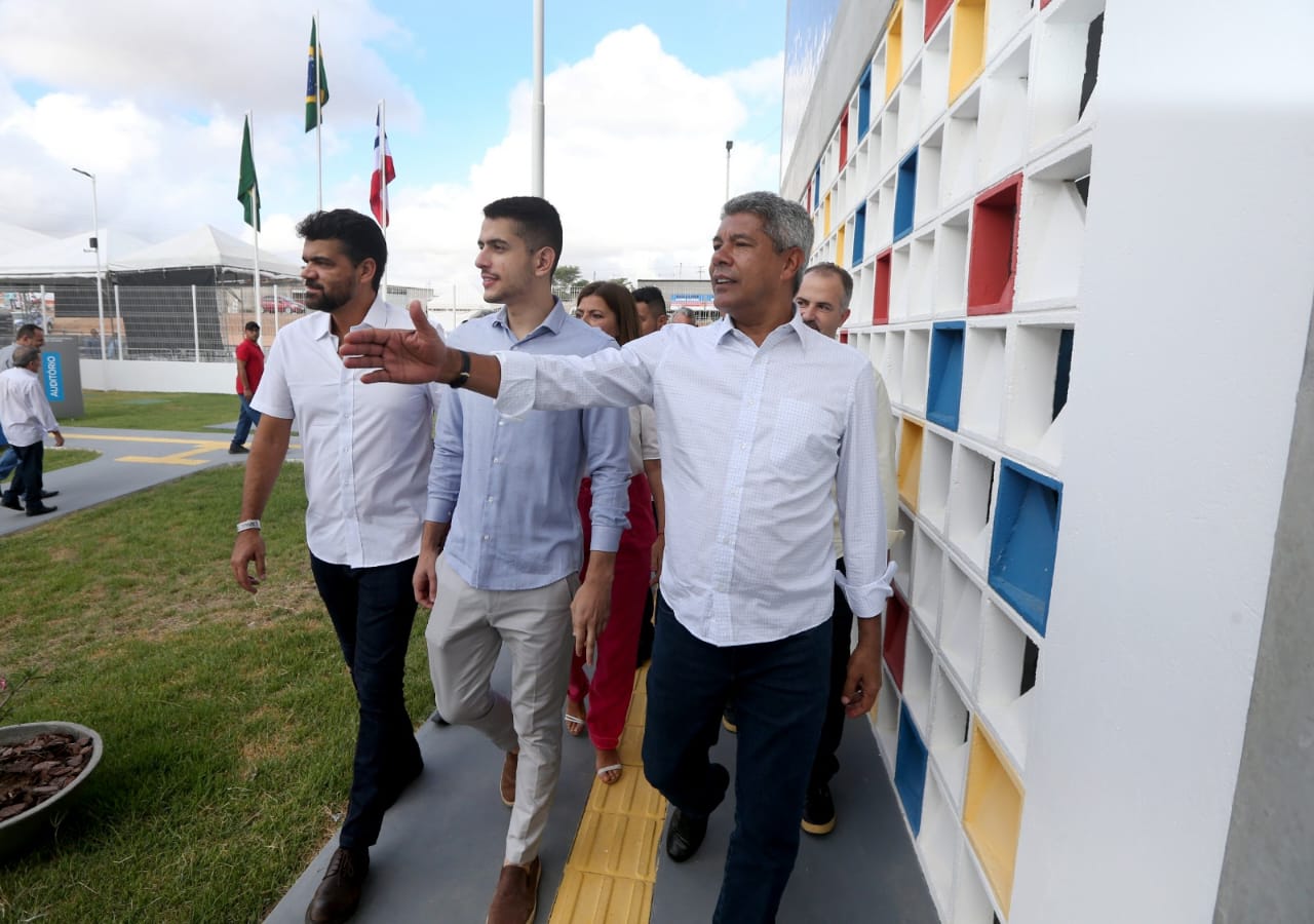 Estudantes de Tucano ganham Complexo Educacional de Ensino Integral e  profissionalizante – LF News