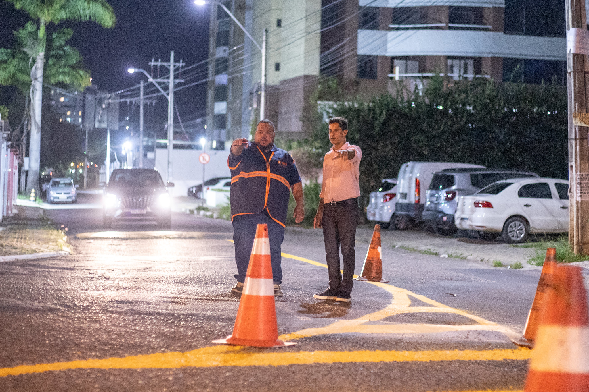  Revitalização de sinalização horizontal deixa trânsito de Lauro de Freitas mais seguro e ordenado