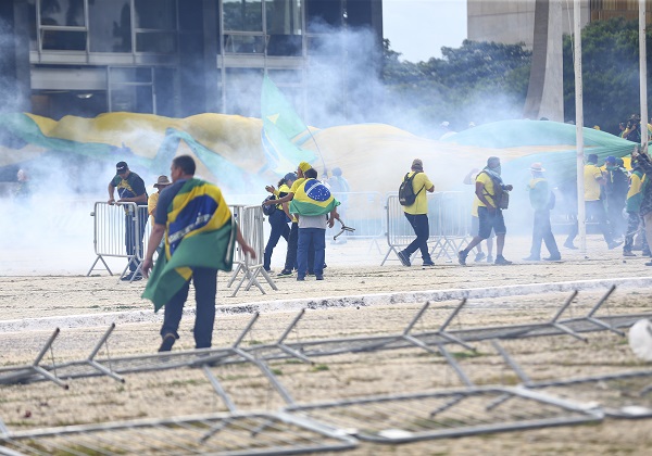  STF julga nova leva de denunciados por ataques em Brasília