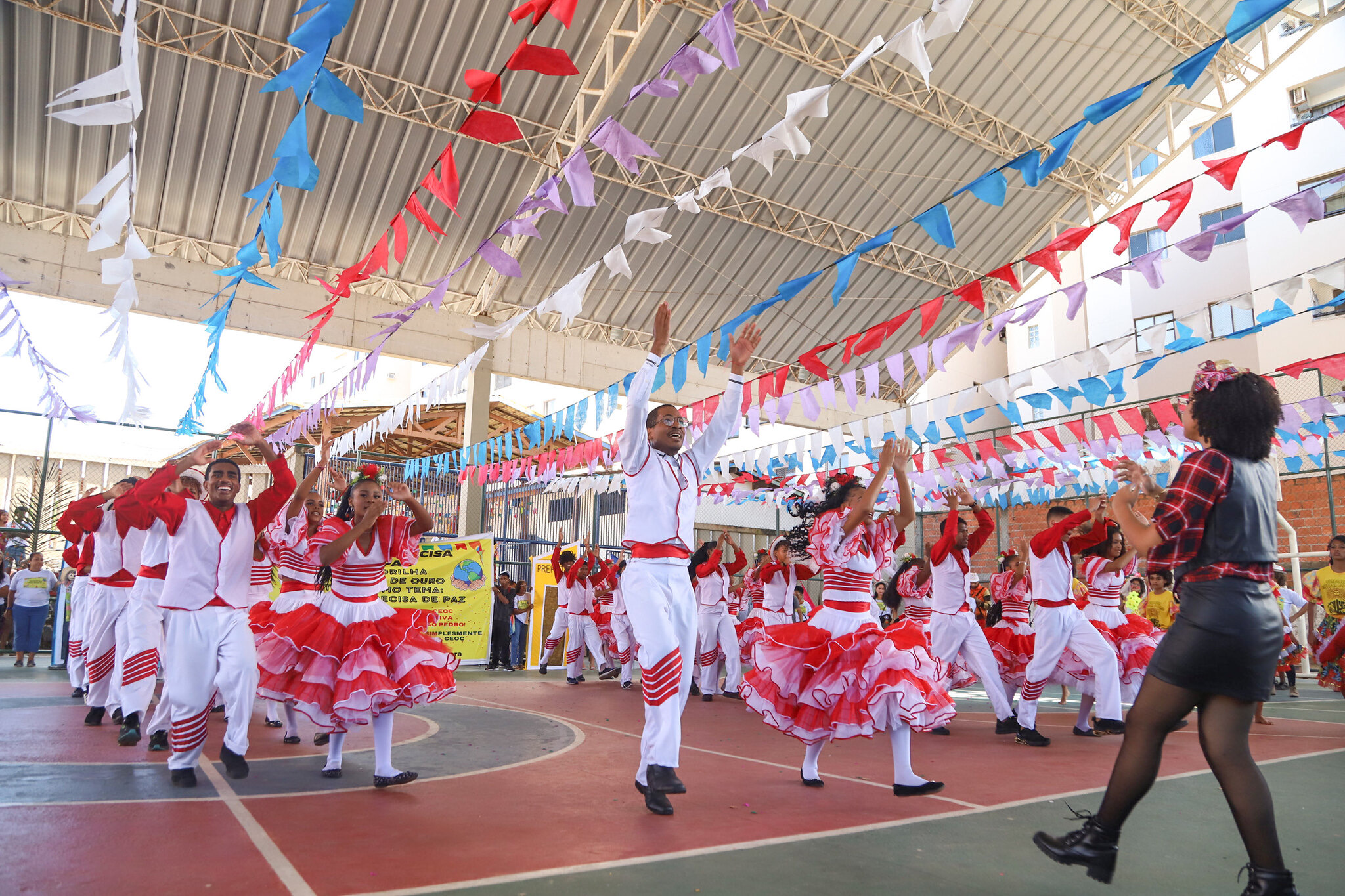  Quadrilha Sanfona de Ouro vence o Encontro Junino das escolas municipais de Lauro de Freitas