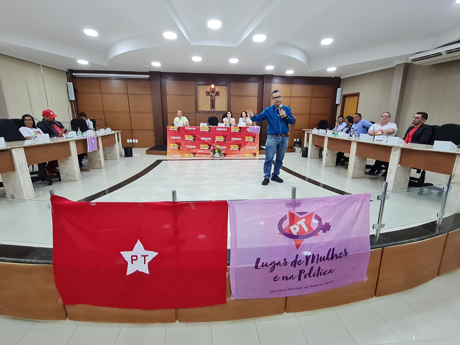 PT Bahia promove encontro para fortalecer o partido e se preparar para eleições municipais