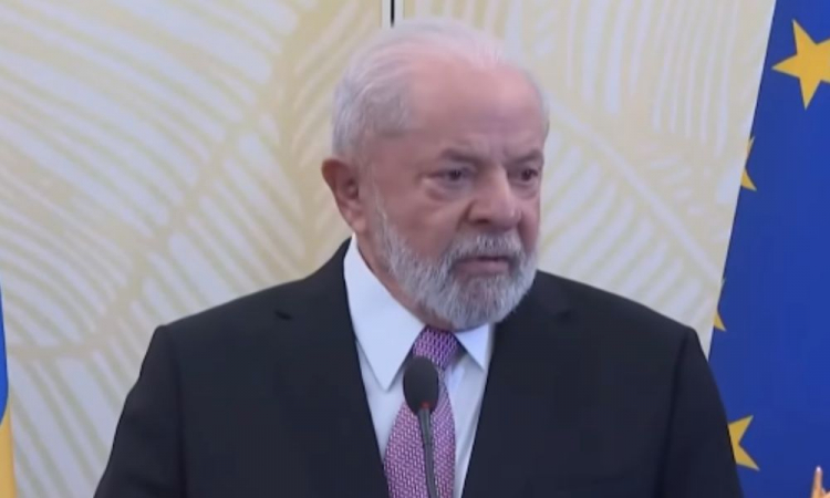  Lula fala de mudanças climáticas com presidente dos Emirados Árabes