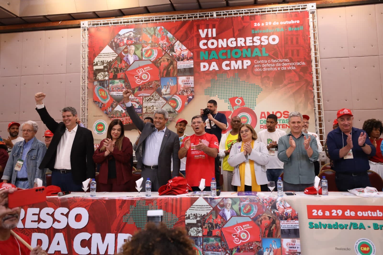  Governador participa da abertura do VII Congresso Nacional da Central dos Movimentos Populares, em Salvador