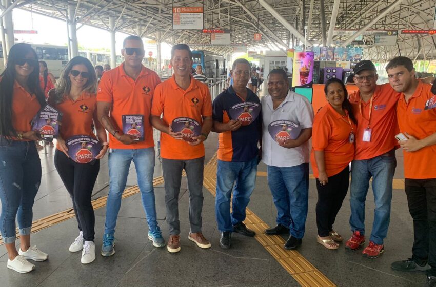  Detran realiza atividade educativa nas estações de transbordo de Lauro de Freitas