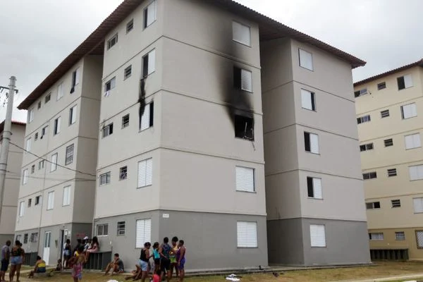  Curto-circuito em ventilador teria causado incêndio que matou criança em Lauro de Freitas