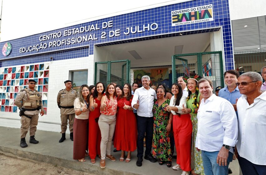  Entrega de Centro de Educação Profissional garante futuro promissor para estudantes de comunidade de Porto Seguro