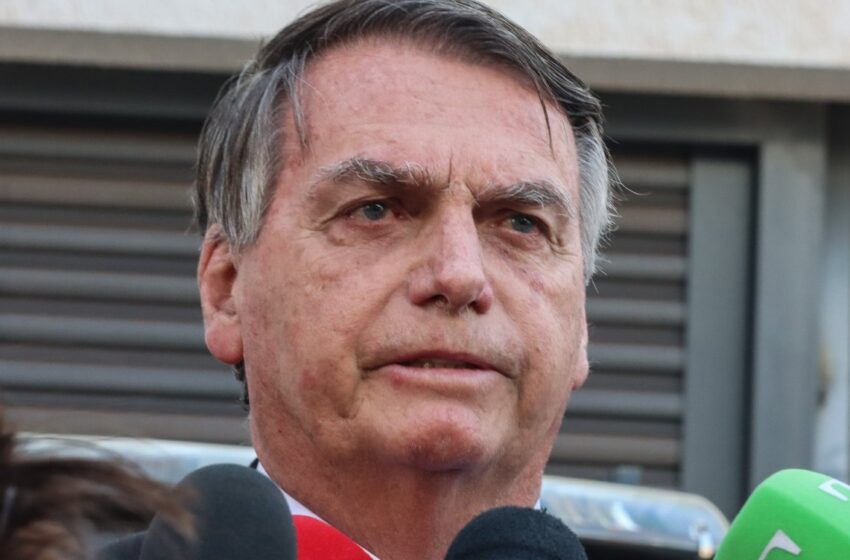  PF deve investigar estadia de Bolsonaro em embaixada da Hungria