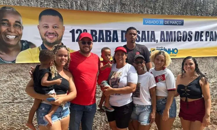  Tradição: Vereador Decinho prestigia tradicional Baba de Saia dos Amigos de Panela