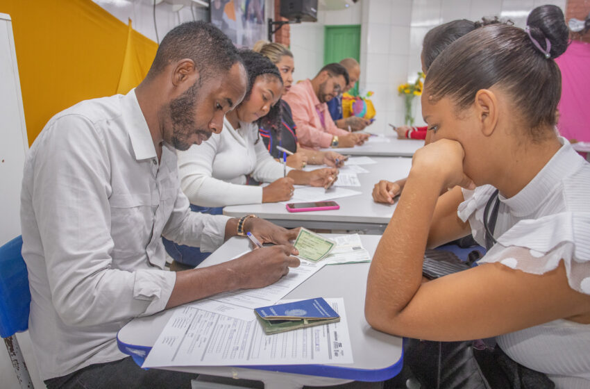  Prefeitura de Lauro de Freitas, em parceria com o SineBahia, oferece 100 vagas de telemarketing; veja como se candidatar