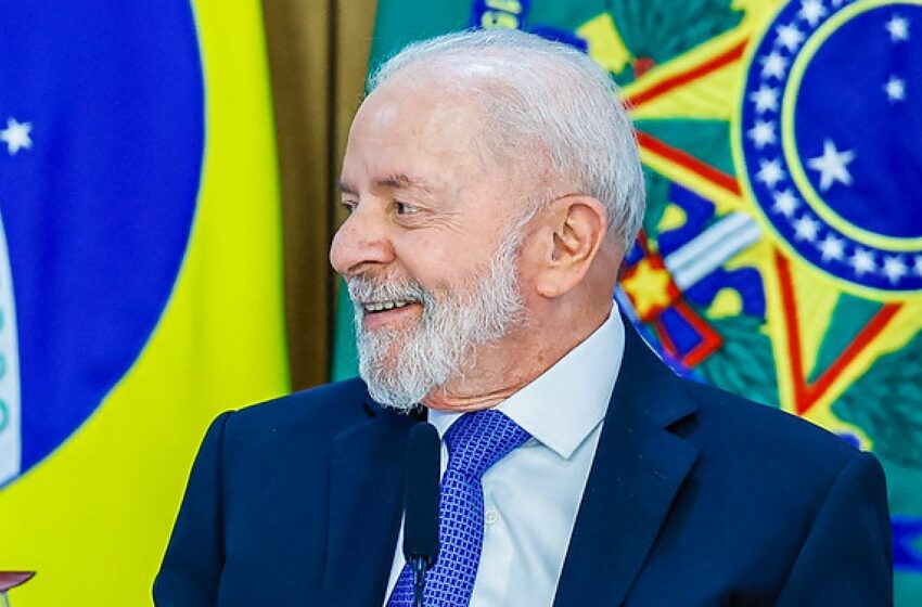  Lula se reúne com líderes da base de apoio no Congresso para discutir emendas