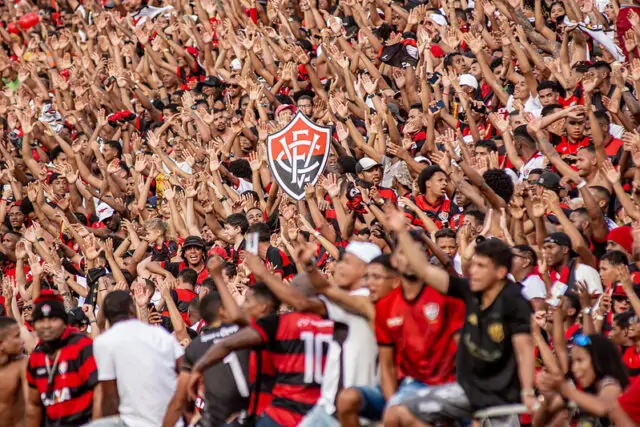  CBF afasta árbitro do jogo do Vitória