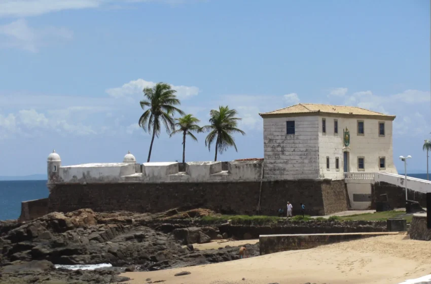  Grupo é detido fazendo arrastão na Barra