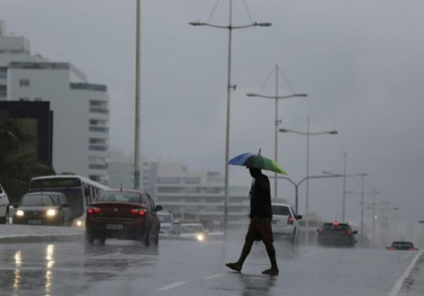  Previsão do tempo indica alerta de chuvas intensas nos próximos dias