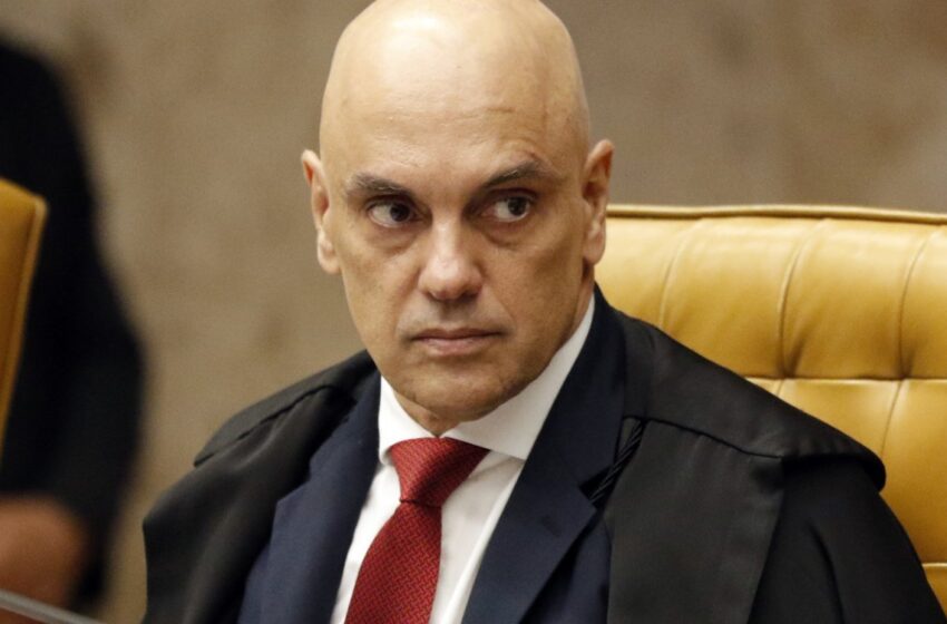  Alexandre de Moraes nega pedido de Bolsonaro para comparecer à posse de Trump nos EUA