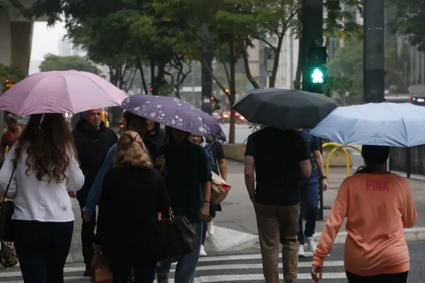  Inmet emite alerta de chuvas intensas para Bahia e mais 12 estados