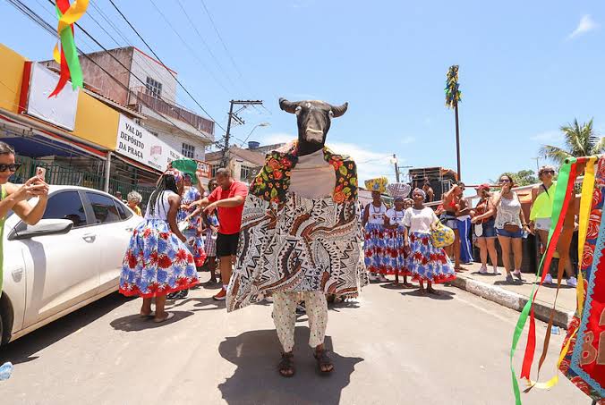  NA BRONCA: Grupos culturais de Lauro de Freitas se sentem prejudicados após cancelamento do Carnaval