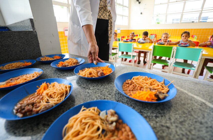  Camaçari: Alimentação nas escolas municipais preserva qualidade, inclusão e variedade