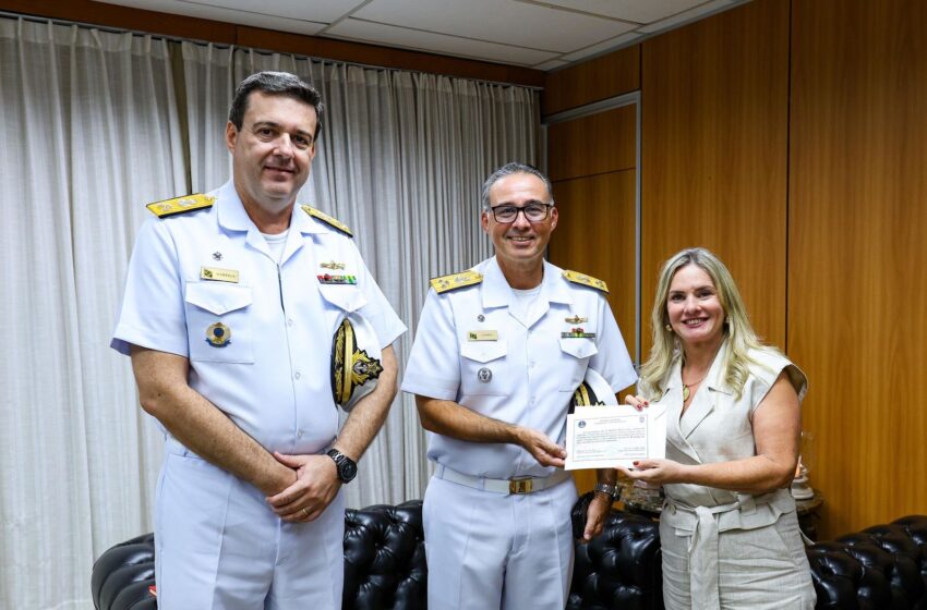  Presidente Ivana Bastos recebe em audiência novo comandante do II Distrito Naval