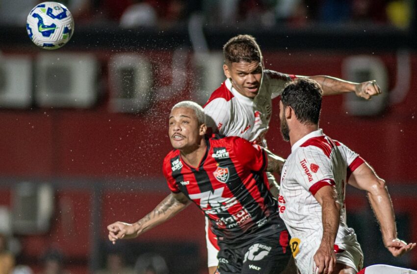  ADEUS NÊGO! Vitória perde dentro de casa para o Náutico e dá adeus a Copa do Brasil