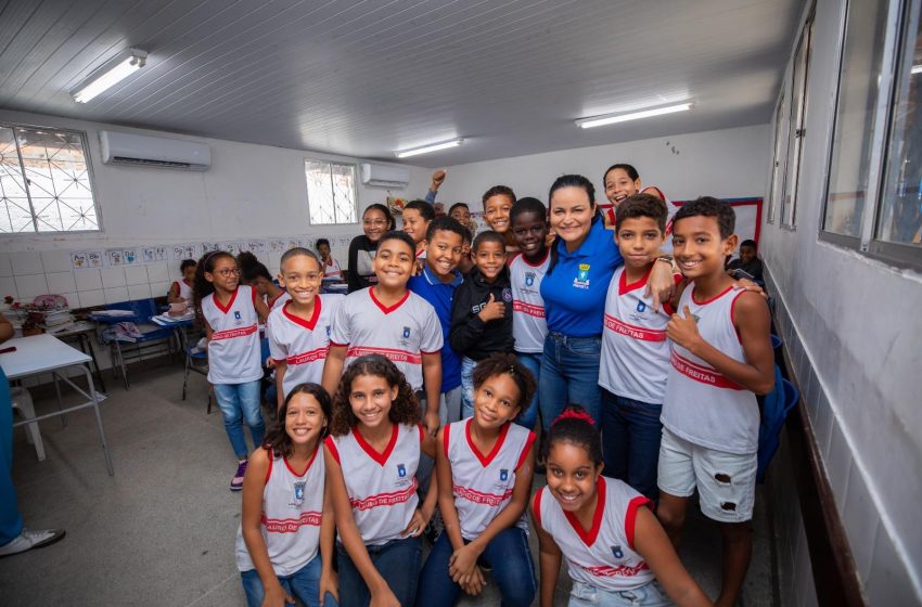 Débora Régis entrega manutenção da Escola Mercedes do Espírito Santo e reforça compromisso com ensino de qualidade