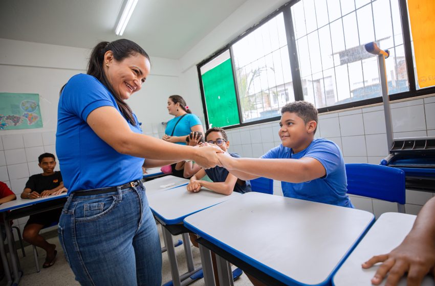 “Educação se constrói com afeto e parceria”, diz Débora Régis no Dia D da Família nas Escolas