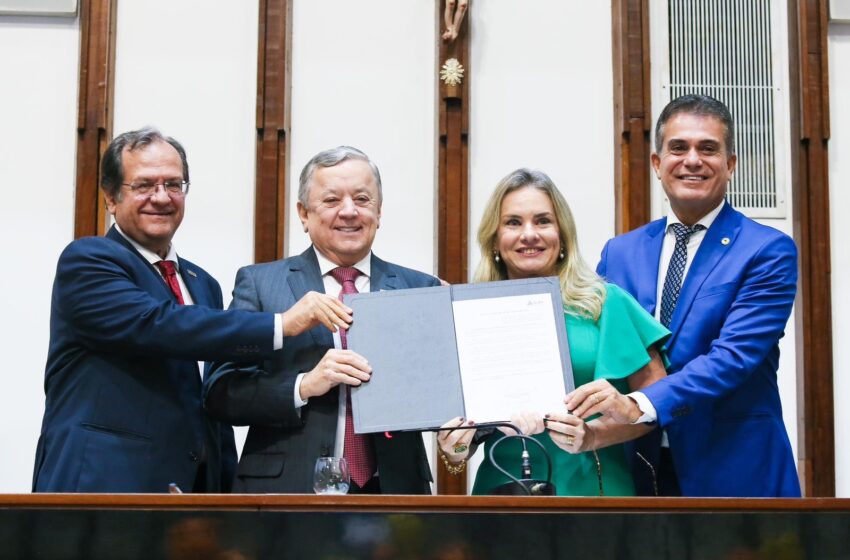 Ivana Bastos promulga lei que institui o “Dia S de valorização e reconhecimento do SESC/SENAC”