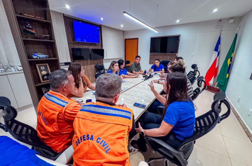 Débora Regis se reúne com equipe de governo e fortalece atuação integrada contra efeitos das chuvas