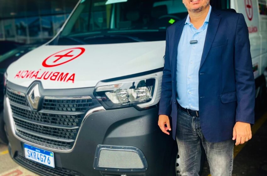 Pedro Tavares destina ambulância para Ilhéus e reforça parceria com gestão municipal: “Compromisso com a saúde e o desenvolvimento”