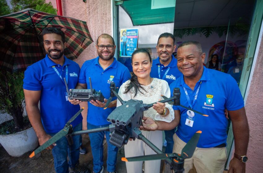  “Estamos corrigindo uma antiga deficiência”, diz Débora ao entregar equipamentos modernos para a SEMMA