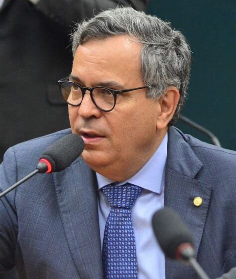 Félix Mendonça Júnior é cotado para assumir Ministério da Previdência, mas nega convite