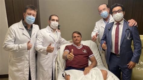 Bolsonaro recebe alta após 23 dias internado e planeja participar de ato por anistia