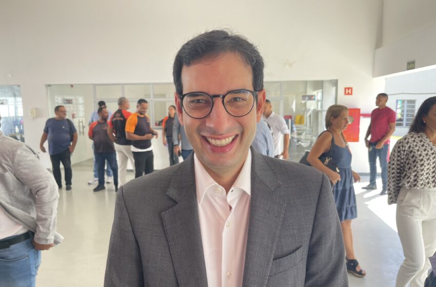 “Sou oposição na Bahia e coerente com meu grupo político”, diz Léo Prates