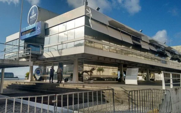 Prefeitura de Salvador anuncia corte de ponto de professores após Justiça declarar greve ilegal