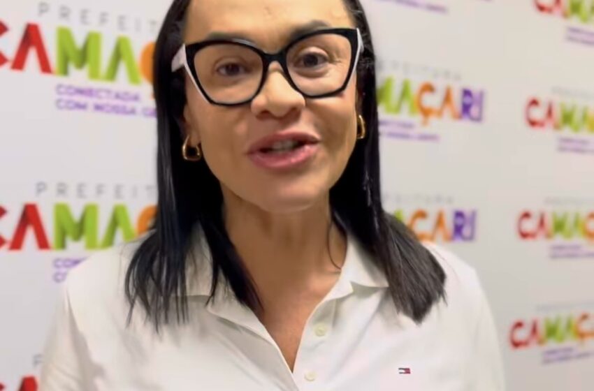 Ivoneide Caetano celebra reajuste salarial em Camaçari: “Valorização que há oito anos era ignorada”