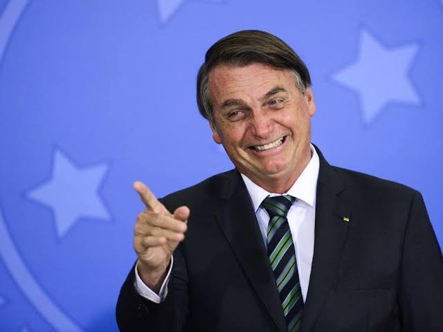 Inelegível, Bolsonaro aposta em Michelle para disputar o Planalto em 2026 com chapa “puro sangue” do PL