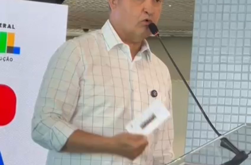 Rui Costa confirma demolição de ponte sobre o rio Jequitinhonha e anuncia obra emergencial em até 40 dias