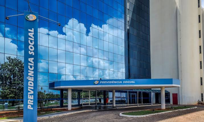 INSS inicia devolução de R$ 292 milhões em descontos indevidos a aposentados e pensionistas