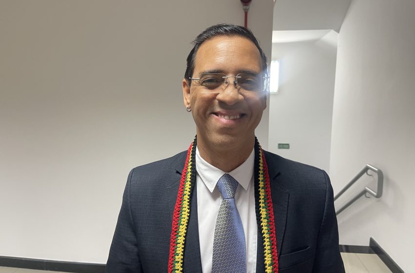 Hilton Coelho denuncia violência contra professoras e critica Bruno Reis: “Lei do piso está sendo rasgada”