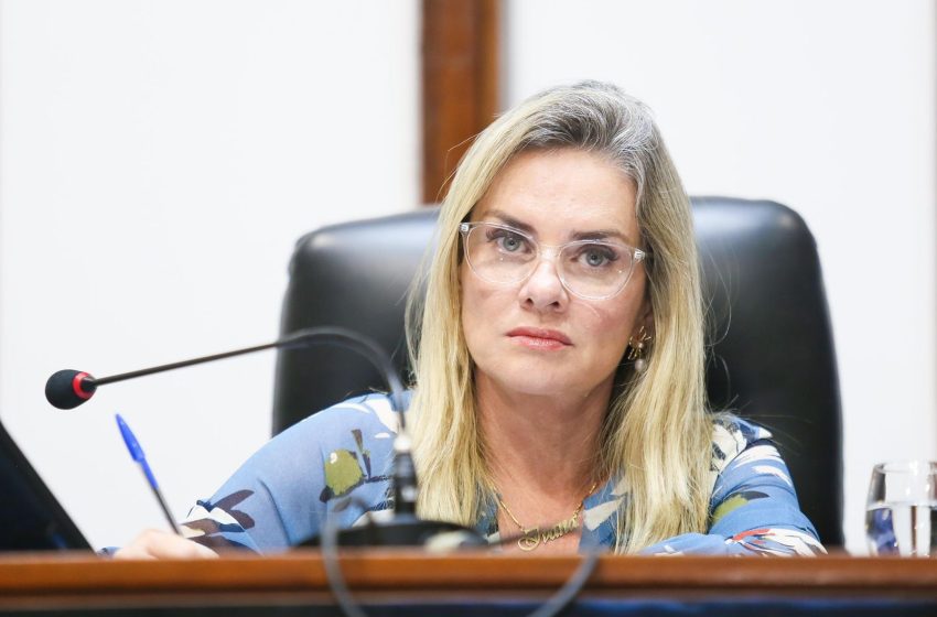 ALBA repudia invasão no plenário e encerra atividades por motivo de segurança