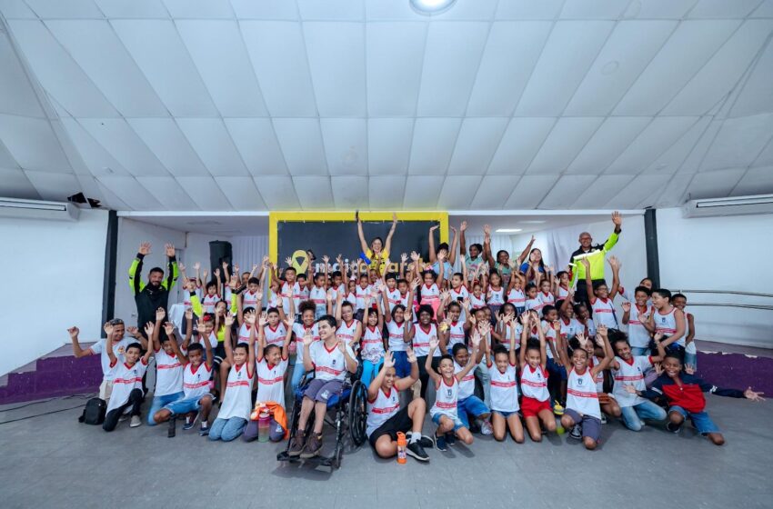 Com mini-habilitação e lições para a vida, crianças da rede municipal viram protagonistas do Maio Amarelo em Lauro de Freitas