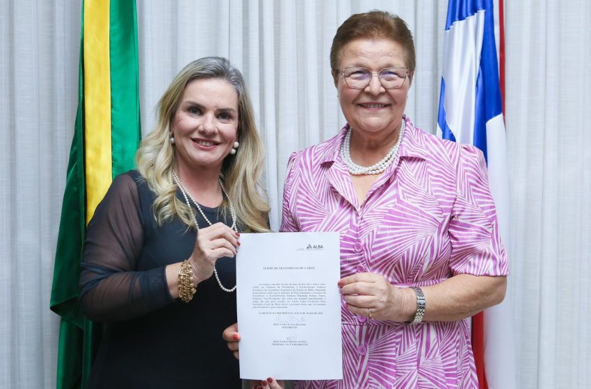 Presidente Ivana Bastos passa comando da ALBA para a vice Fátima Nunes