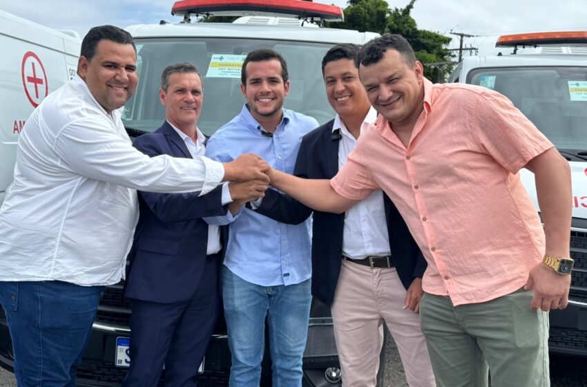Deputado Matheus Ferreira destina ambulância e veículo administrativo para reforçar saúde em Guaratinga e Vera Cruz