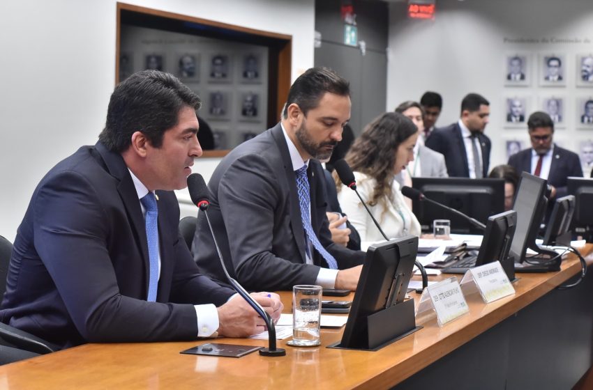 “É uma diretriz moderna e viável”, diz Otto Filho sobre aprovação de energia solar para climatizar salas de aula públicas