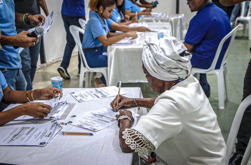 Prefeitura celebra premiação dos fazedores de cultura com assinatura de termo SIVÚ Resistência